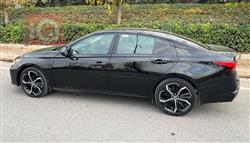 نيسان ألتيما